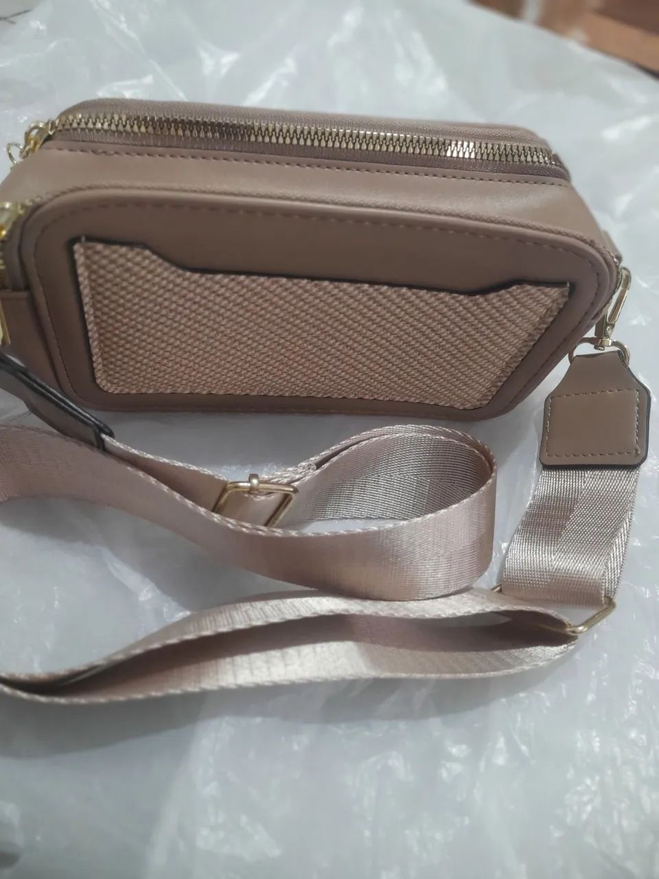 Vendo 2 bolsas pequenas novas 
