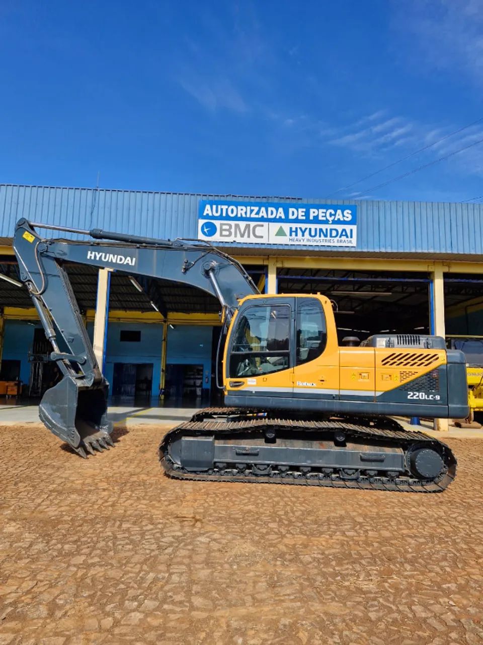 Escavadeira Hyundai R220LC9 ano 2019  - Foto 2