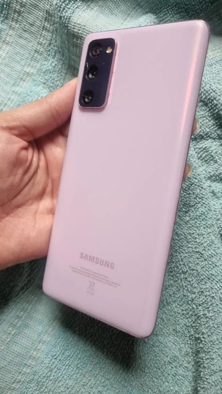 Vende se Celular Samsung S20FE - Foto 3