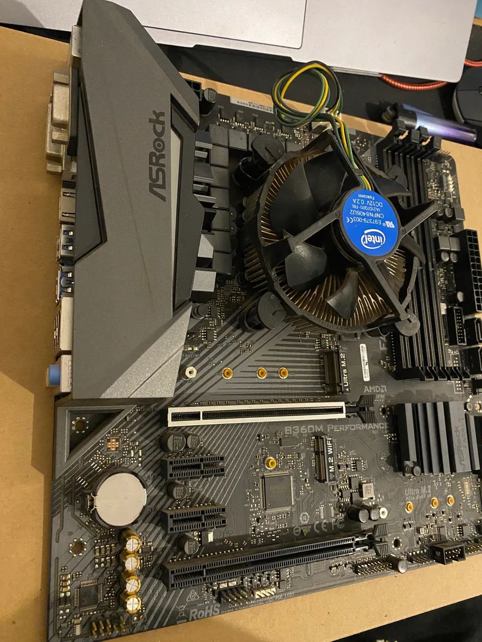 i5 8400 + placa mãe asrock b360m fatal1ty performance  - Foto 2