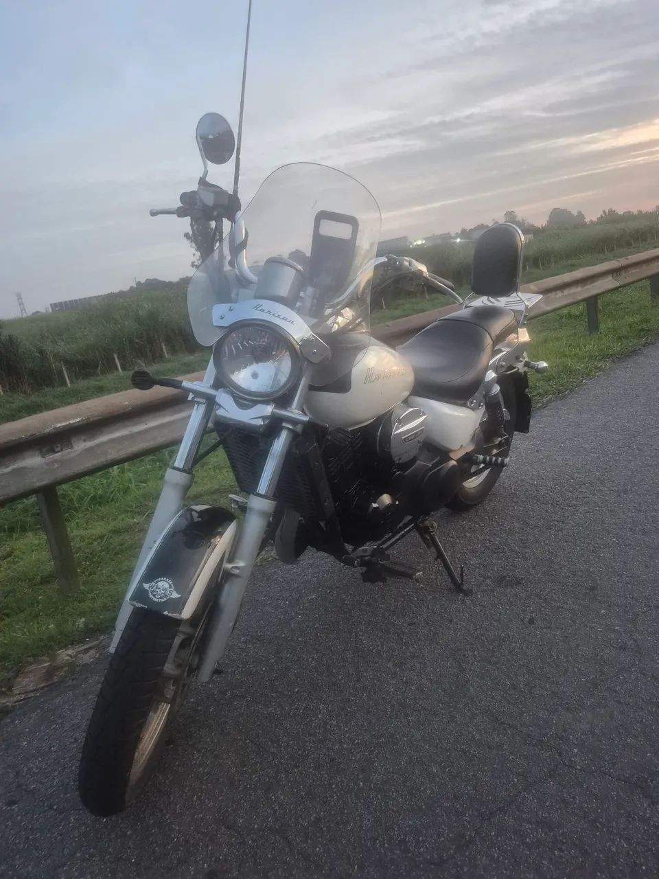 Moto excelente com Toque de estrada e vento no rosto - Foto 4