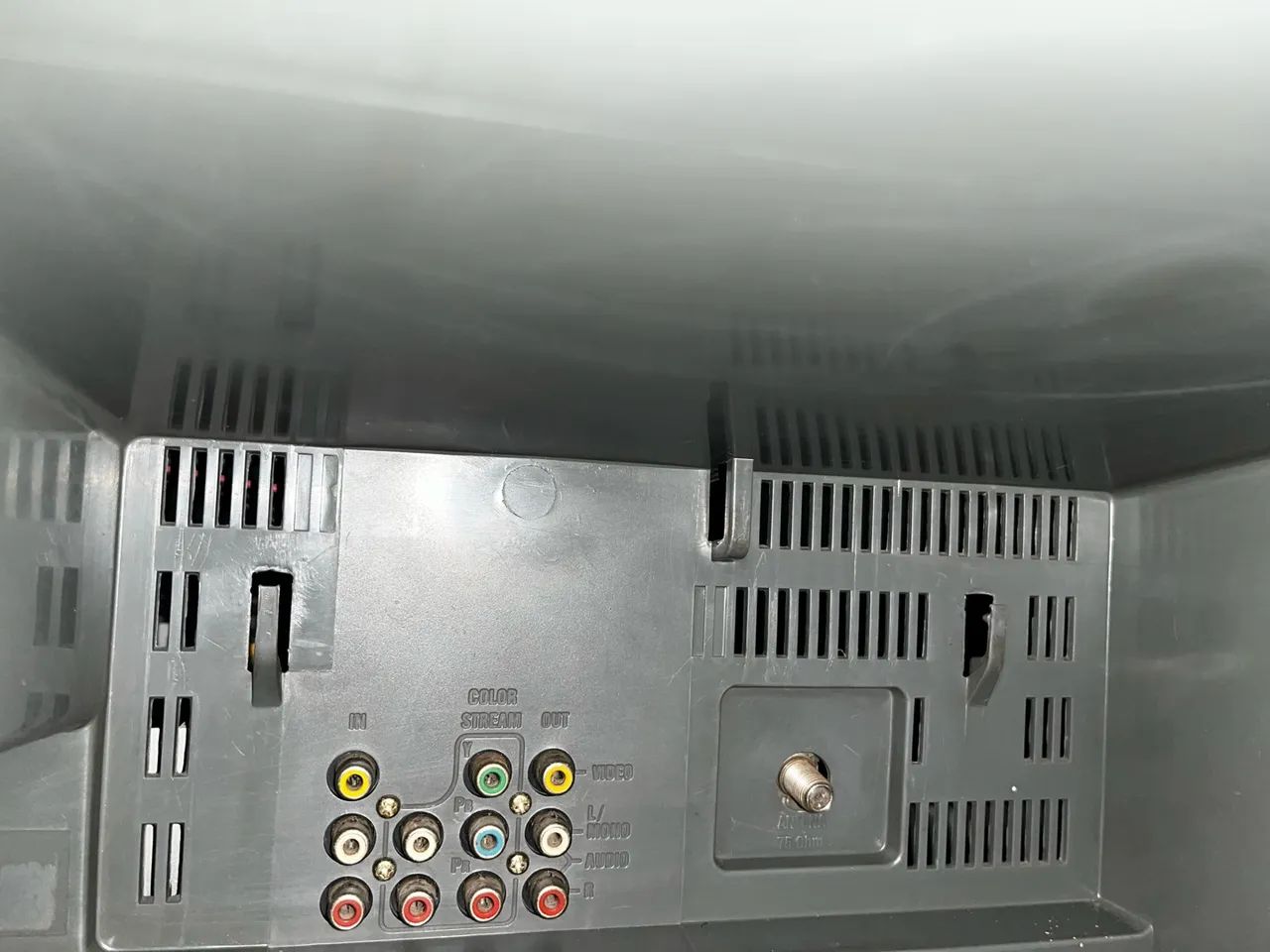 TV de tubo CRT Toshiba Lumina Line 29 polegadas  - Foto 2