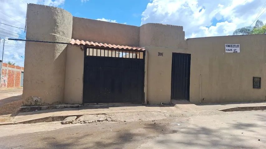 Casa e duas kit no lote - Foto 2