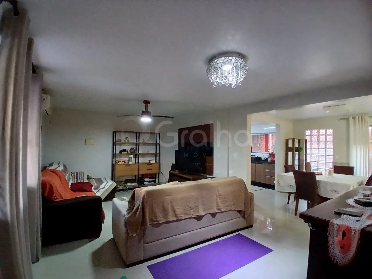 Sobrado com 4 quartos e 222m² privativos na Trindade, Florianópolis