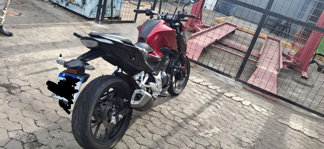 CB 300F TWISTER  - Foto 3