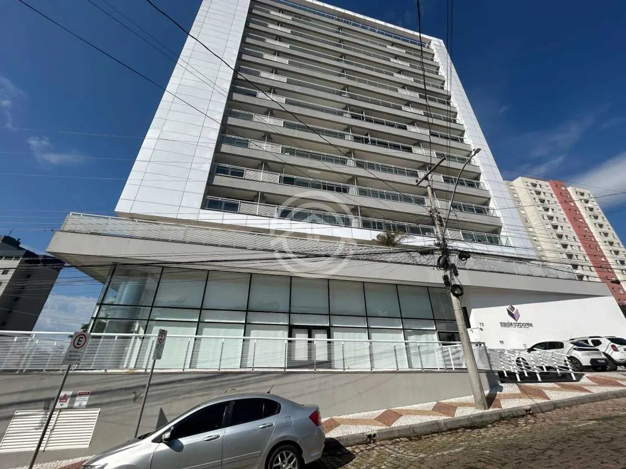 Sala : / Comercial / Vila Cassaro