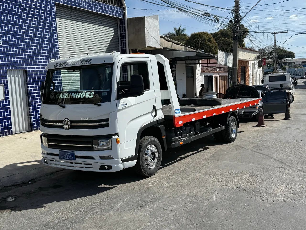 Vw 11180 prime estado de zero com plataforma nova sem uso 