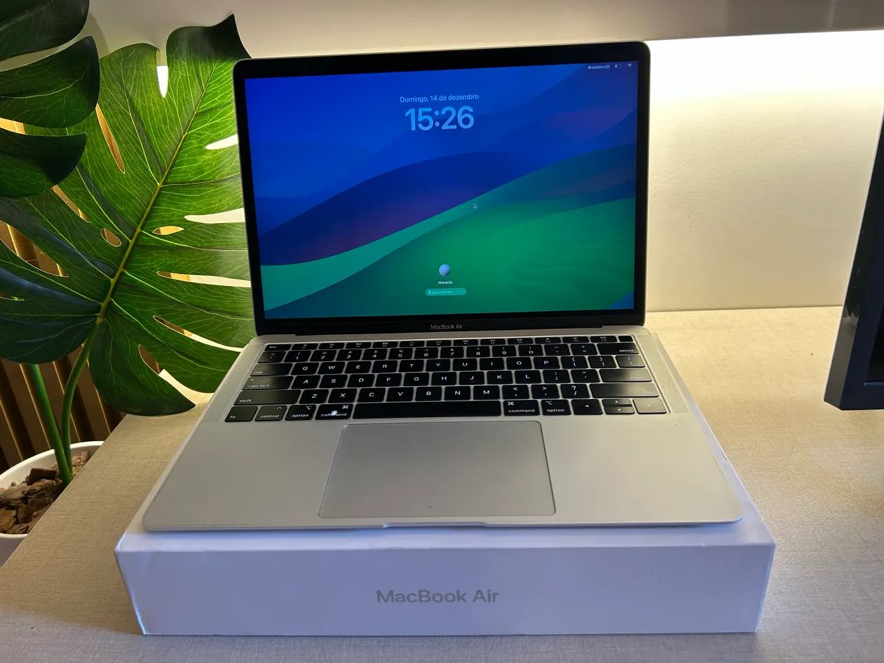 MacBook Air 2018 i5. Excelente estado, muito bem conservado
