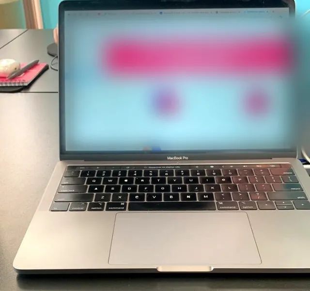 MacBook Pro 13" 2019 Touch Bar i5 8GB 256GB - Ótimo estado - Foto 4