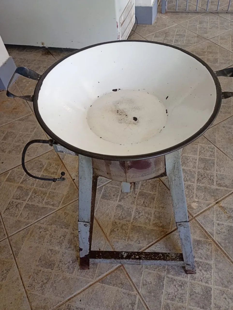 Vendo tacho fritadeira industrial  - Foto 2
