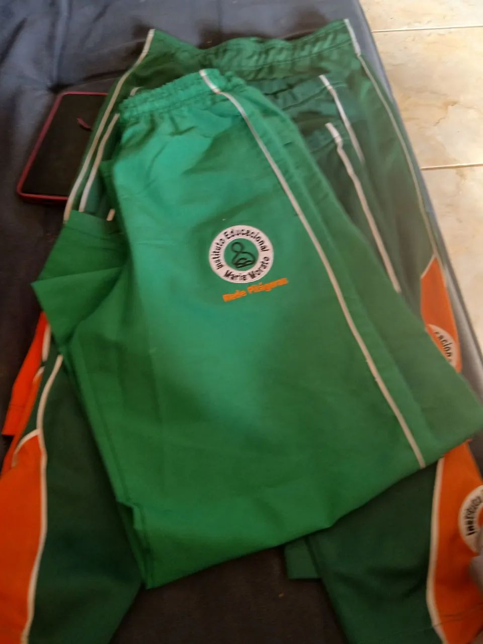 Uniforme colegio Maria morato 