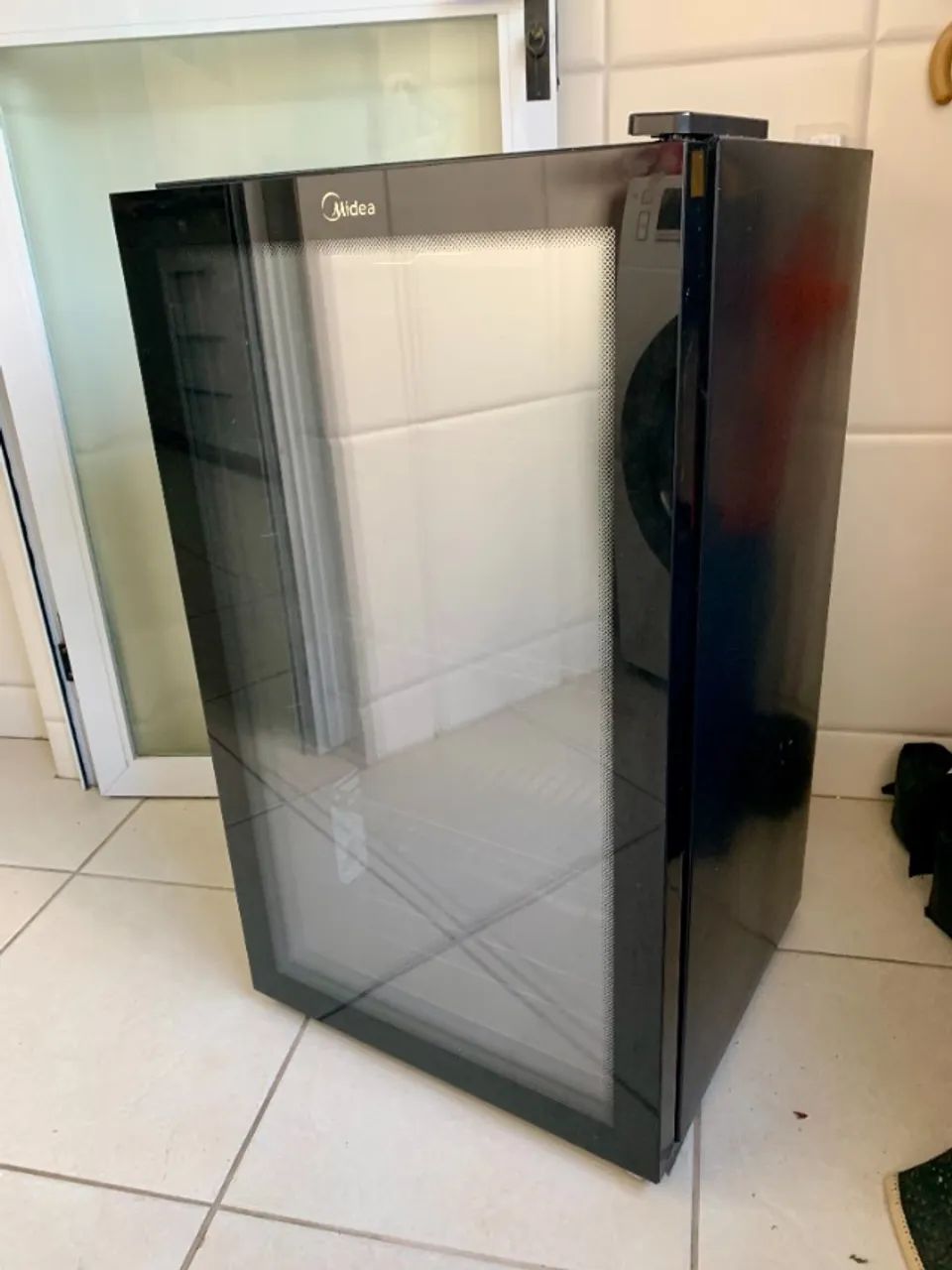 Cervejeira preta Midea - Geladeiras e Freezers - Trindade Cervejeira preta Midea - Geladeiras e Freezers - Trindade