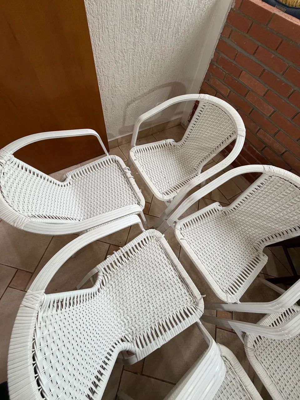 Kit 8 cadeiras alumínio e rattan brancas - Foto 2