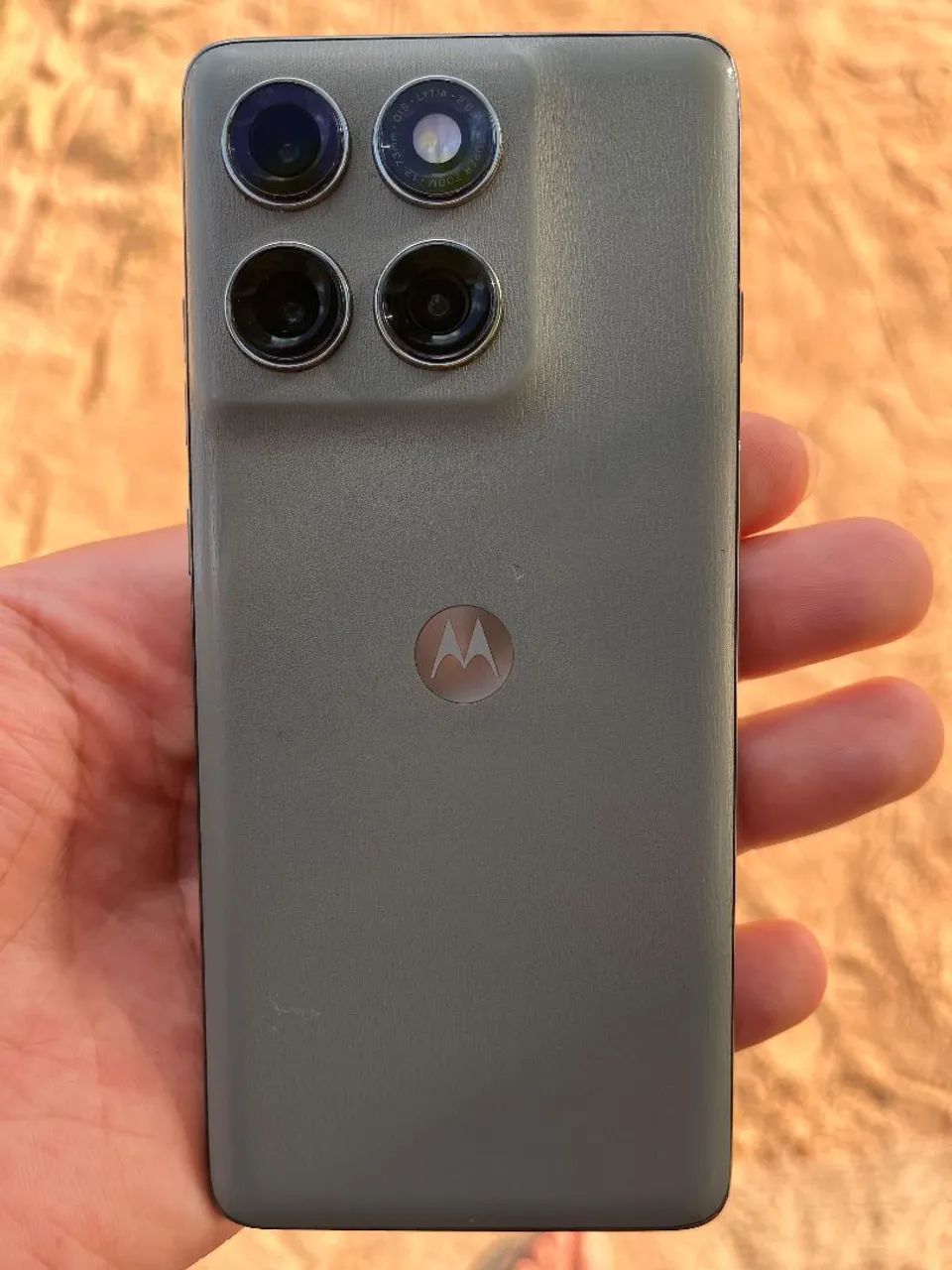 Motorola Edge 60 pro  - Foto 2