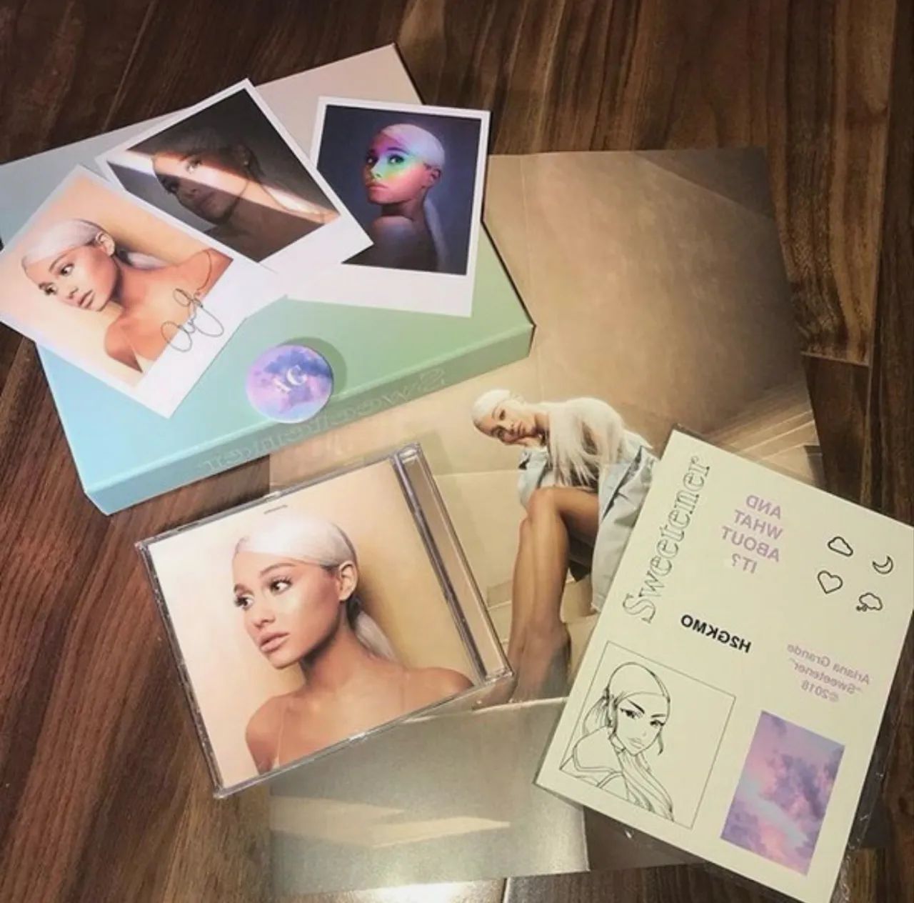 Ariana Grande Sweetener Fan Box 