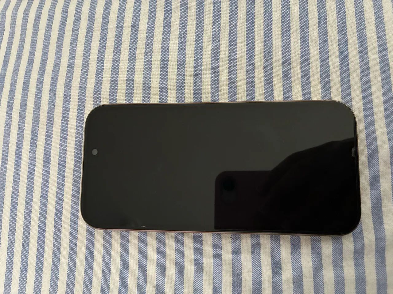 Iphone 16 pro  - Foto 2