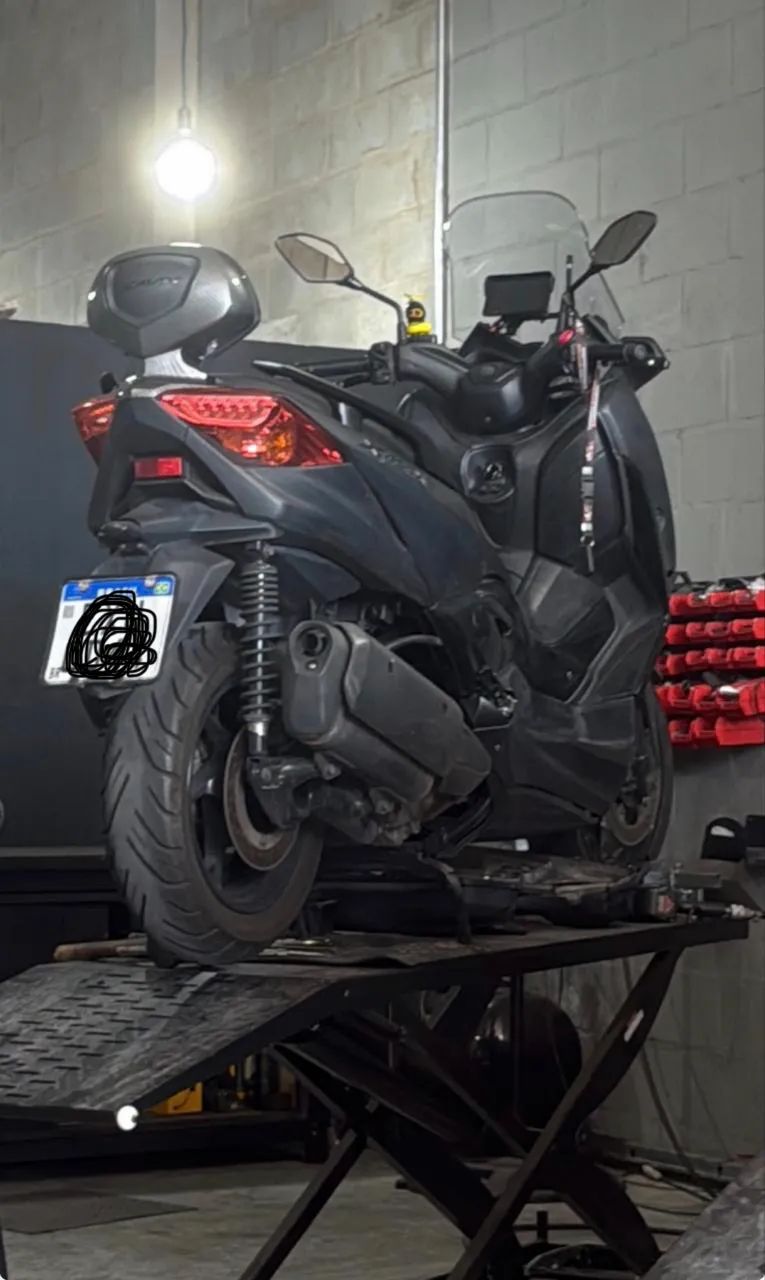 Yamaha XMAX 250 - 2021 - Foto 2