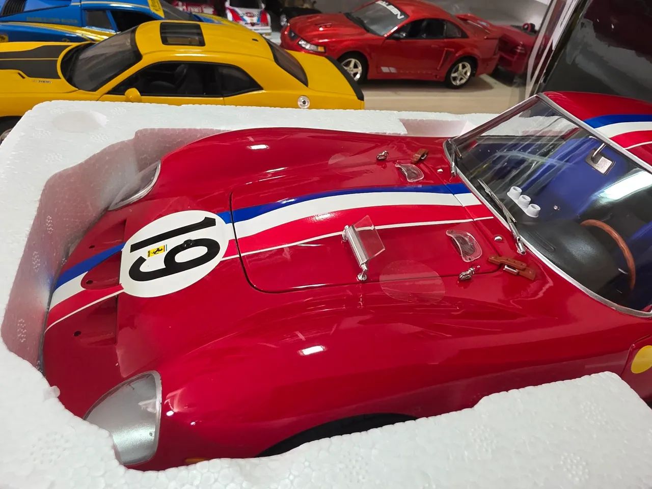 Miniatura 1.12 Ferrari 250 GTO 3.0 V12 24h Le Mans novo com