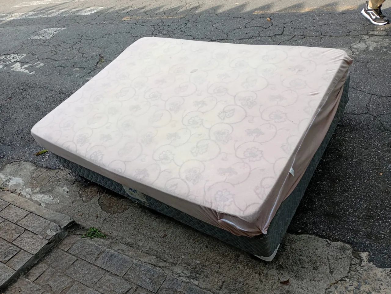 Box de Casal com colchão  - Foto 5