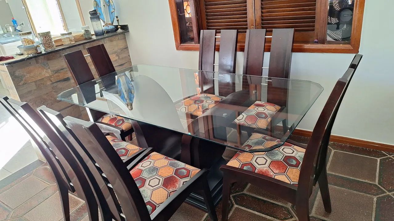 mesa de jantar com 6 cadeiras - Foto 2