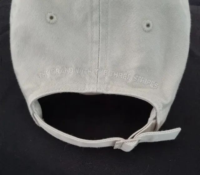 bone sportswear adidas unissex original semi novo - Foto 4
