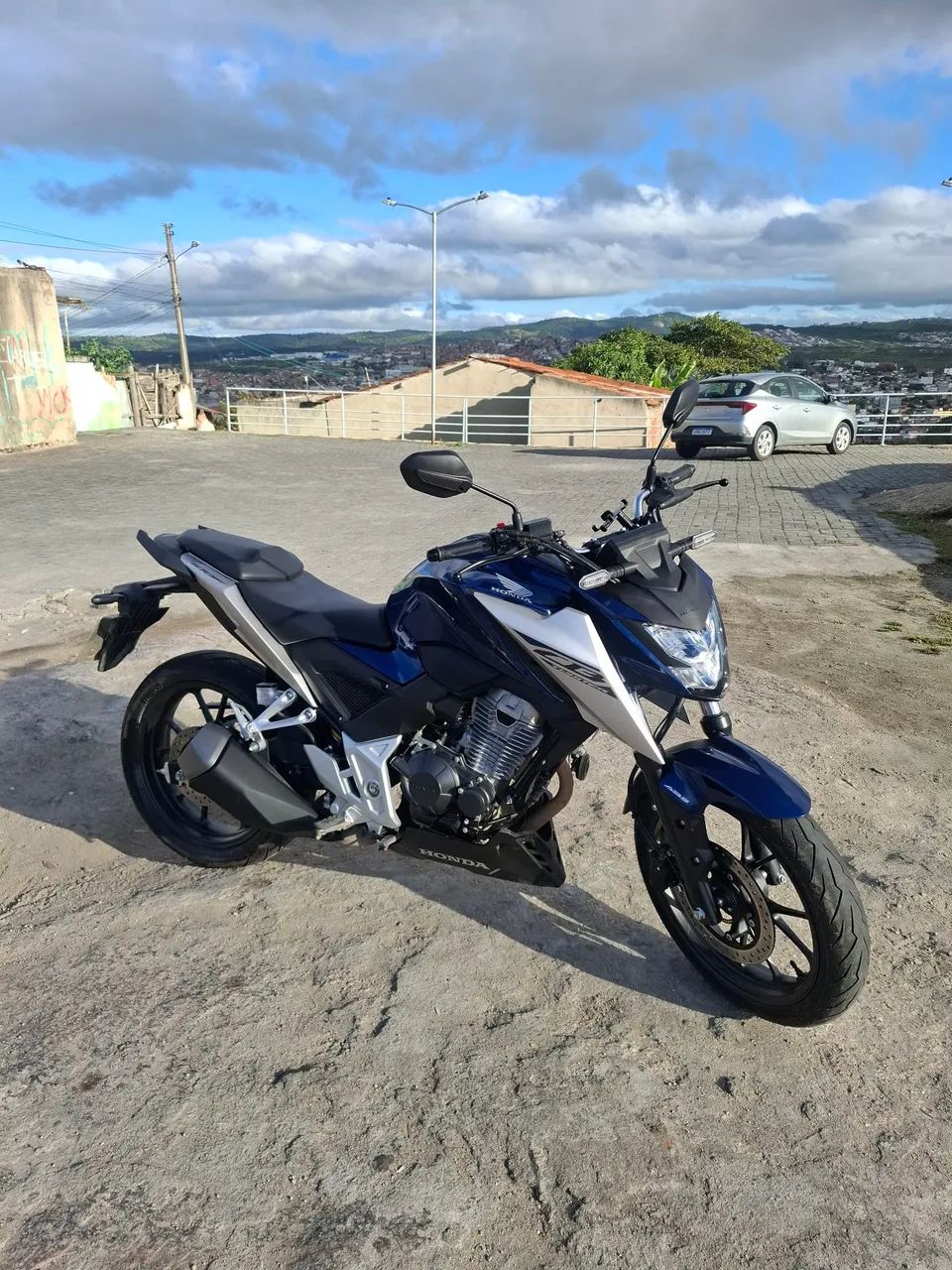 CB 300F Twister  - Foto 2