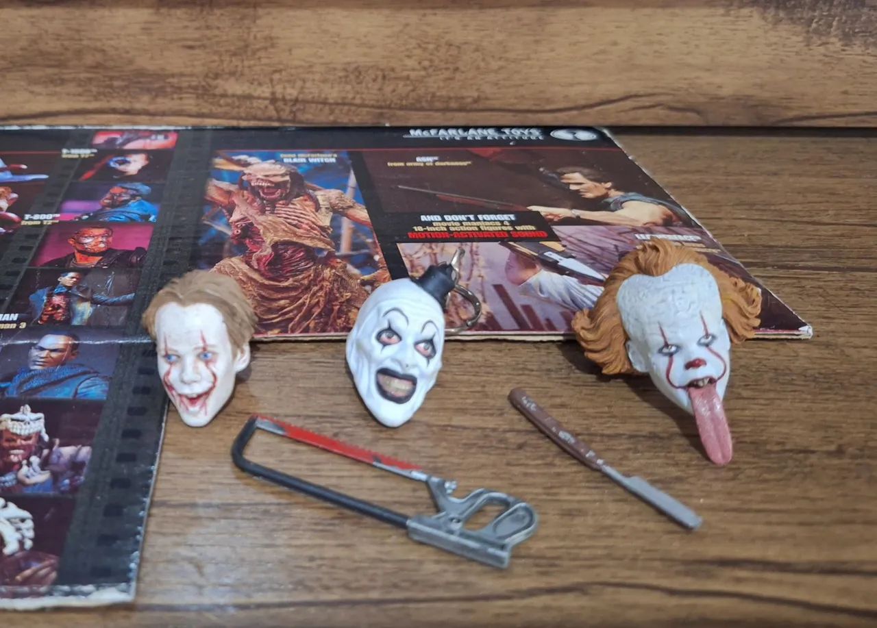LOTE NECA PARA CUSTOMIZAÇÃO - IT PENNYWISE E TERRIFER ART THE CLOWN - Foto 6
