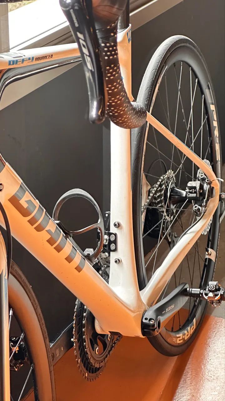 Bicicleta Speed Giant Defy - Foto 3