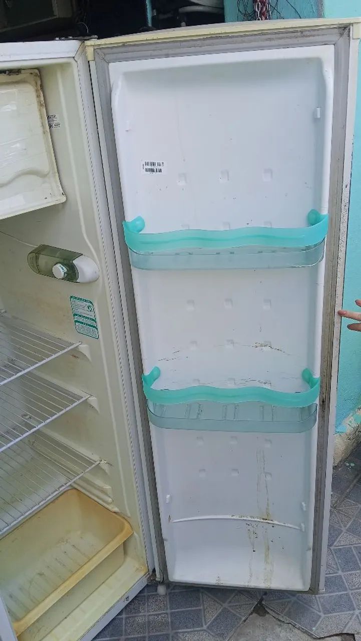 Geladeira Consul e microondas sansung - Foto 4