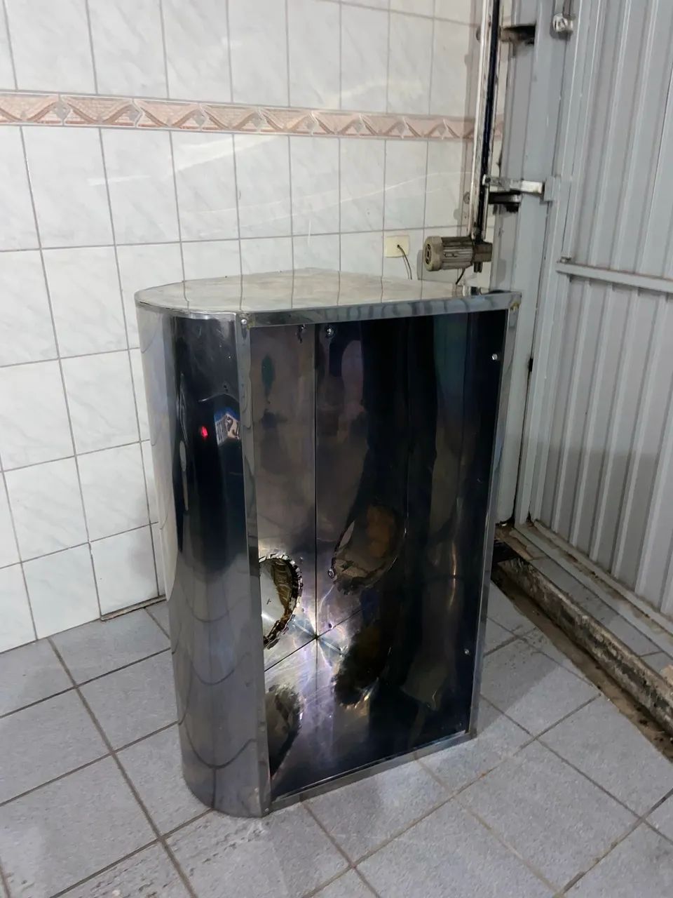 Coifa Industrial Aço Inox 120cm com Exaustor  - Ótimo Estado  - Foto 4