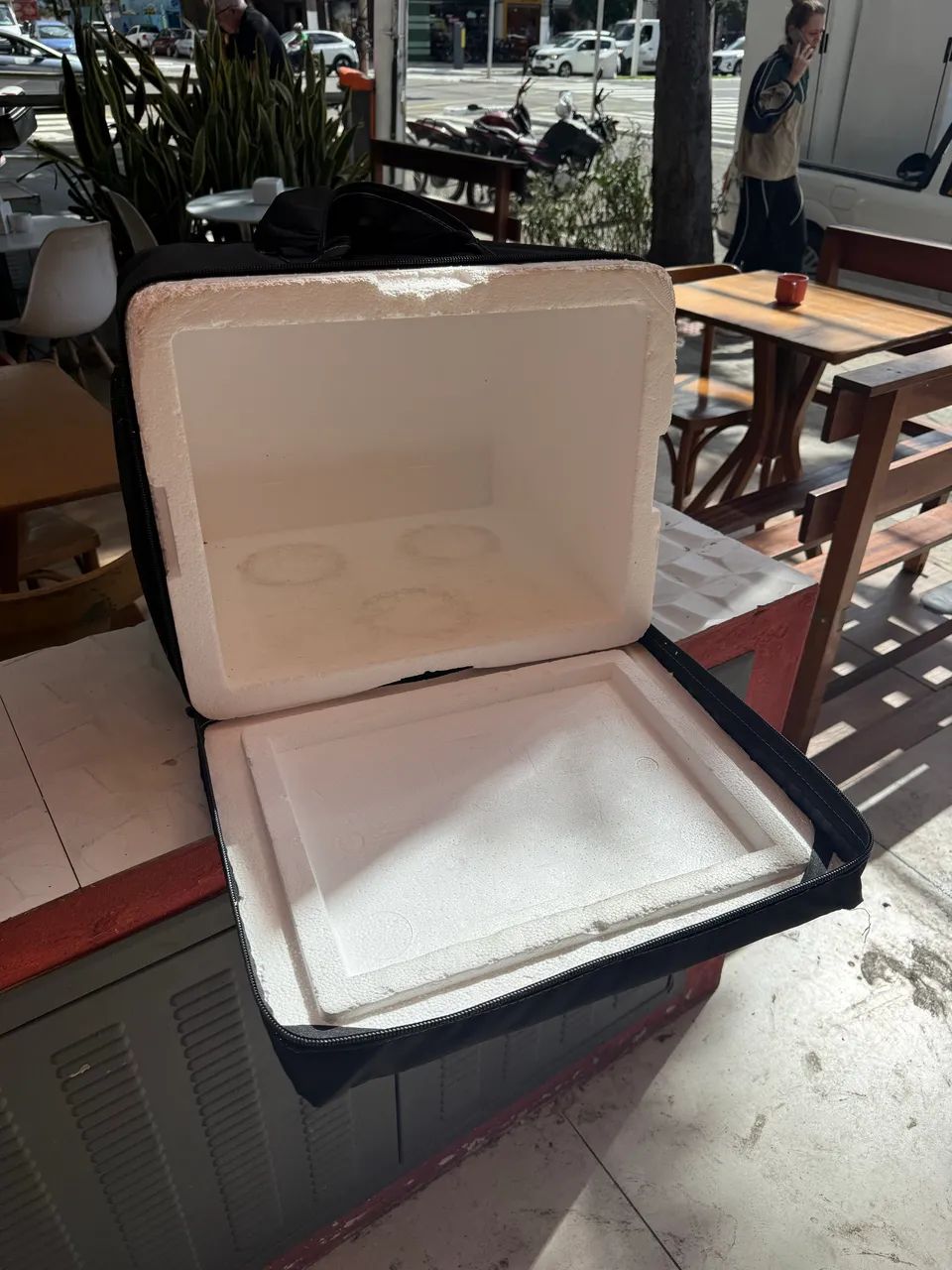 Bolsa Térmica Grande para Delivery - Isopor com Capa e Zíper - Foto 2
