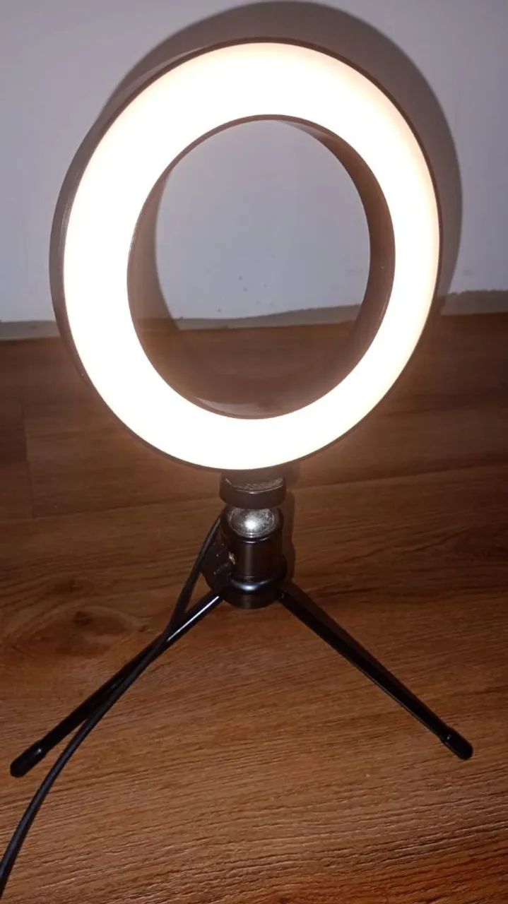  VENDO - RING LIGHT COM TRIPÉ  DE MESA - Foto 3