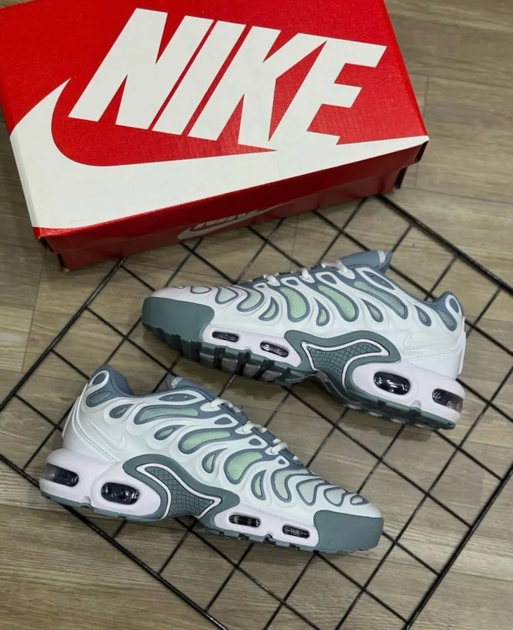 Nike Air Max Plus Drift - Foto 4