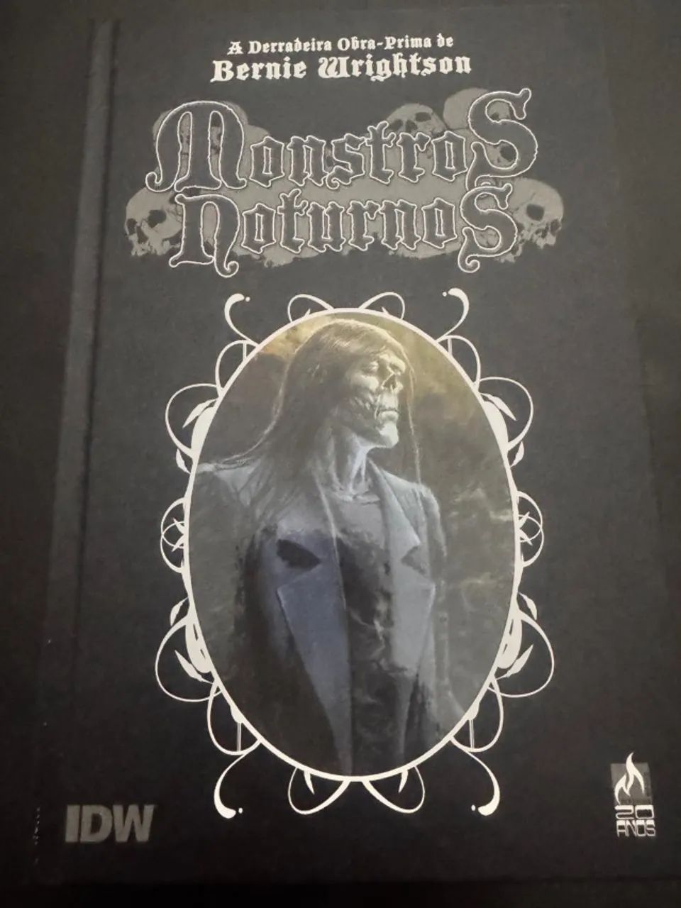 Monstros Noturnos 