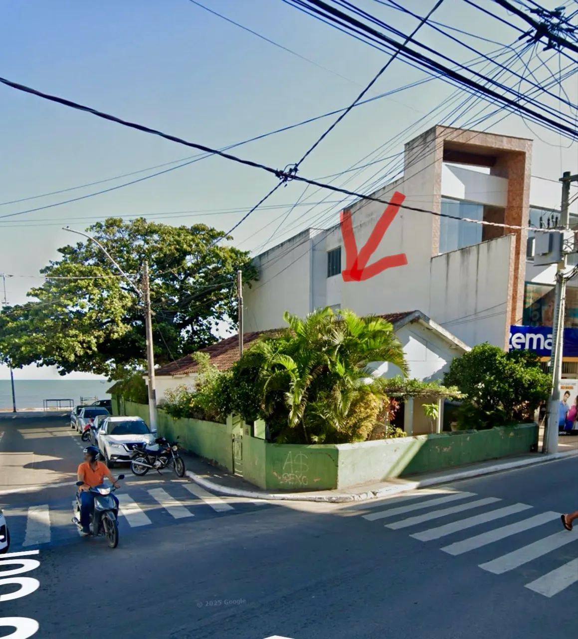 Excelente casa antiga no centro de Anchieta 