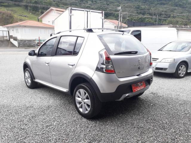 Sandero Stepway Hi-Flex 1.6 - Foto 4