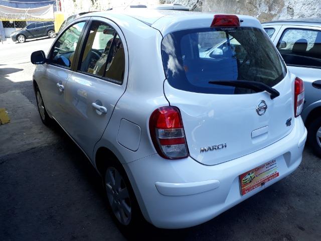 Nissan March 1.6 financiamos sem entrada 2014 transferencia ipva gratis - Foto 5