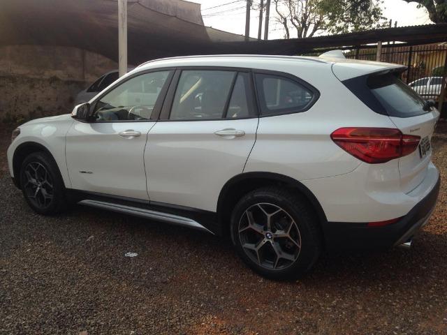 Bmw X1 20i X-Line 2.0 turbo active flex 2016 - Foto 2