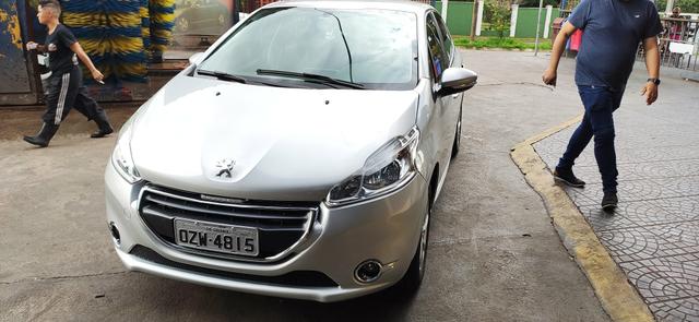Peugeot 208 1.5 allure active pack 2015