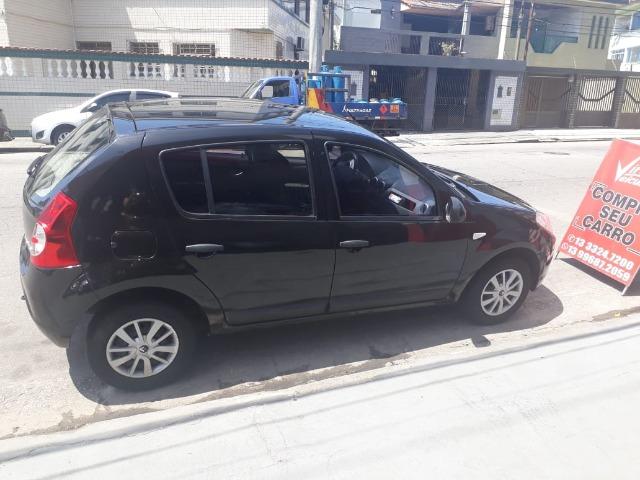 Sandero 1.0 Expession 2011 - Entr 3mil + 48x699,00 - Foto 4