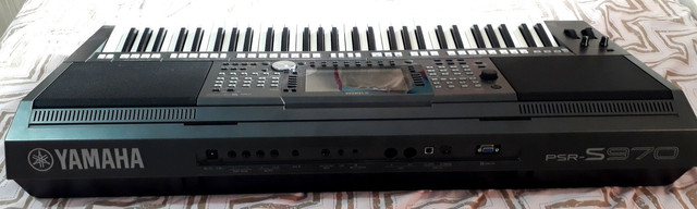 Teclado Yamaha Psr s970 semi novo - Foto 5