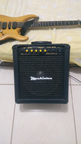 Cubo para guitarra mackintec R$ 320,00