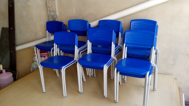 Cadeiras semi novas