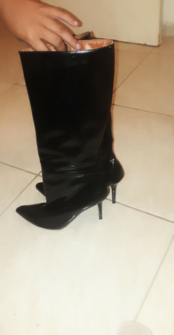 Bota Nova n 40 tamanho pequeno