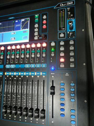 Mesa de som digital 32 canais Allen Heath - Foto 3