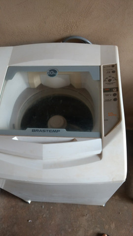Vendo máquina de lavar Brastemp 10 kg revisada - Foto 2