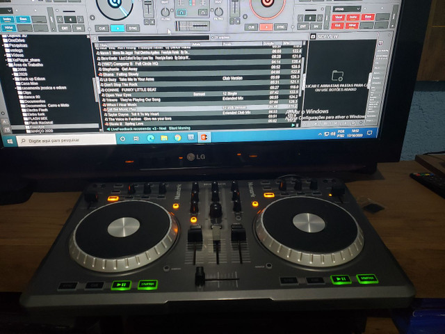 Controladora Numark MixTrack - Foto 2