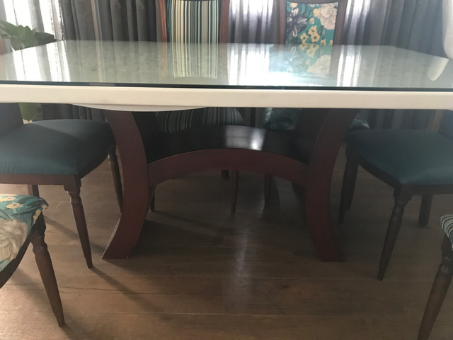 Vendo Conjunto de mesa e cadeiras - Foto 2