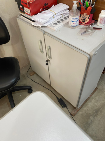 Mesa para computador com armário - Foto 3