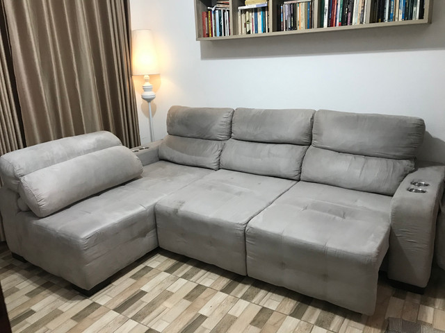 Sofá retrátil e reclinável com chaise e porta copo - Foto 2